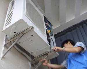 Can the little yellow car turn yellow?